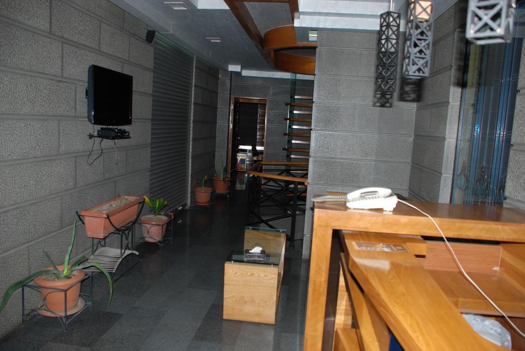 Baxos Hotel Yerevan Exterior foto