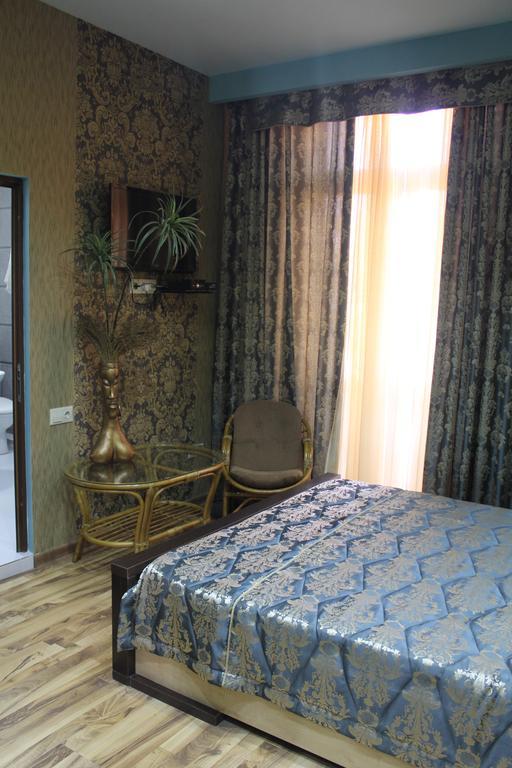 Baxos Hotel Yerevan Quarto foto